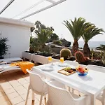 Coastal With Terrace, Sea Views And Heated Pools San Miguel de Abona